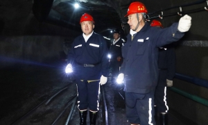 韓福生在新陸礦調研檢查時強...